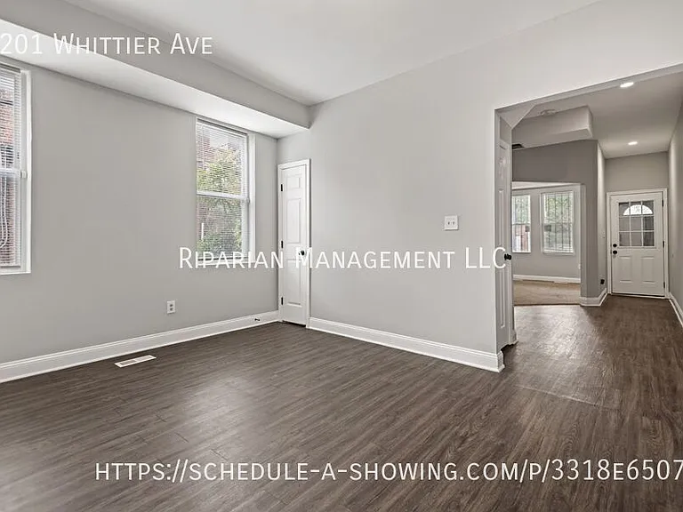 2201 Whittier Ave — Photo 7