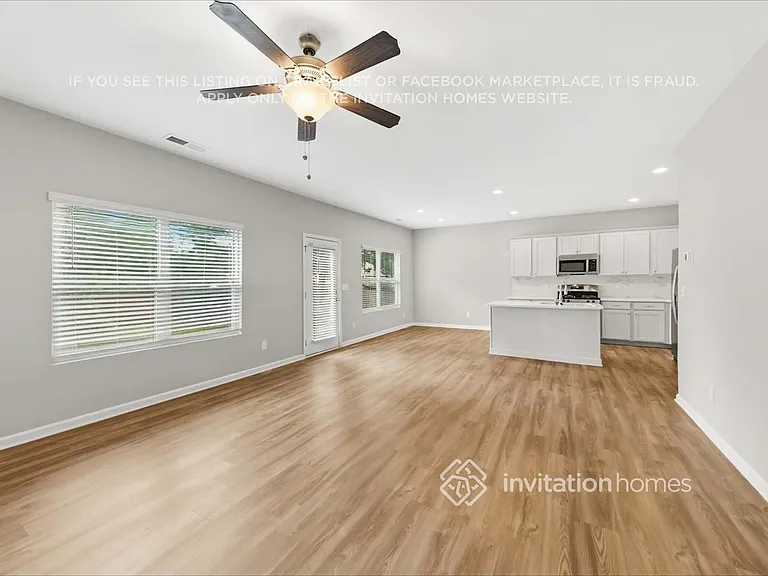 555 S Fortune Way — Photo 6