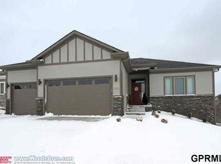 6311 Kelsey Ln, Lincoln, NE 68516