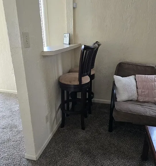 1412 NW Kingsbury Ave — Photo 5