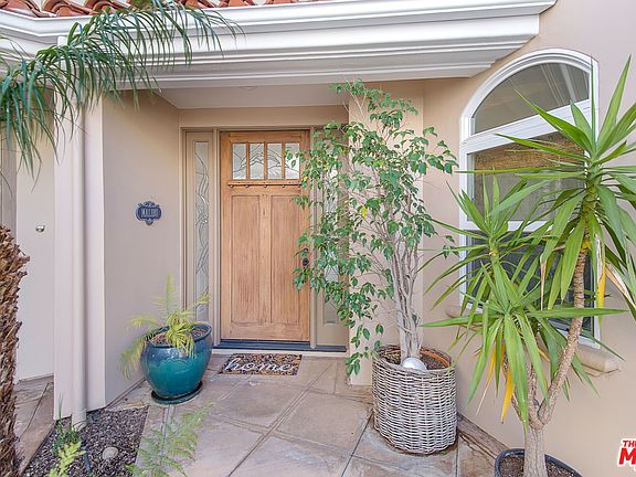 5th image of 23961 De Ville Way