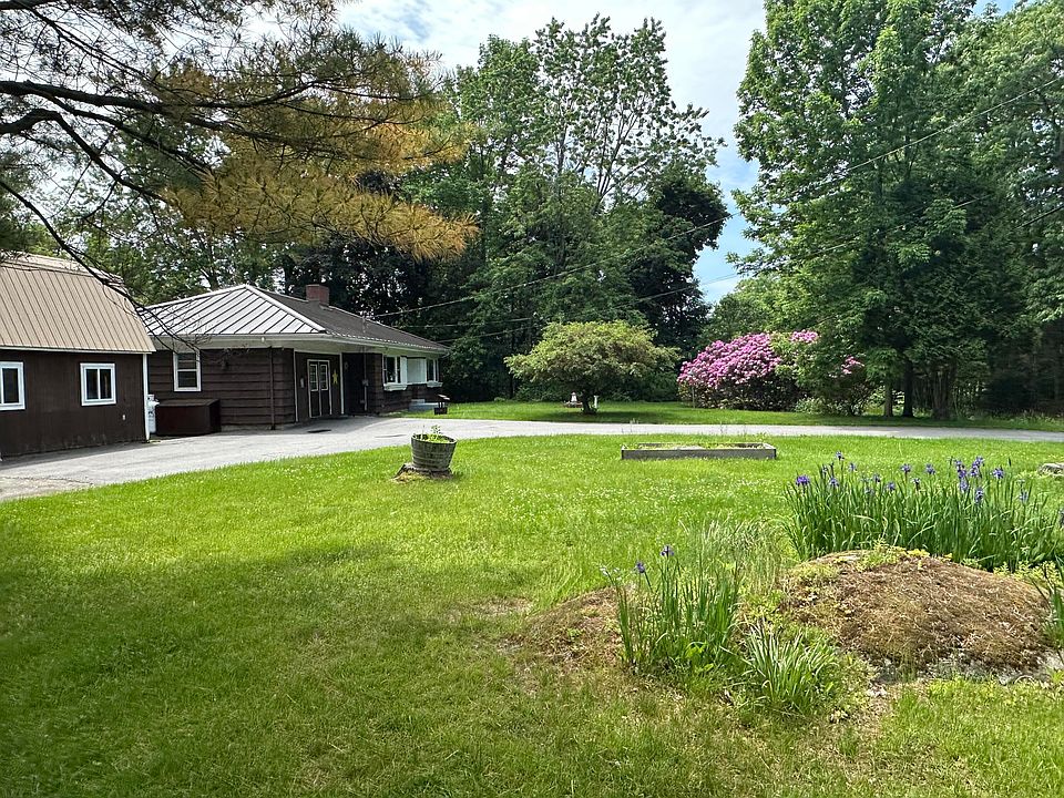 1st image of 1571 River Road