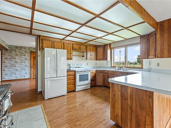 4th image of 13258 Raccoon Rd