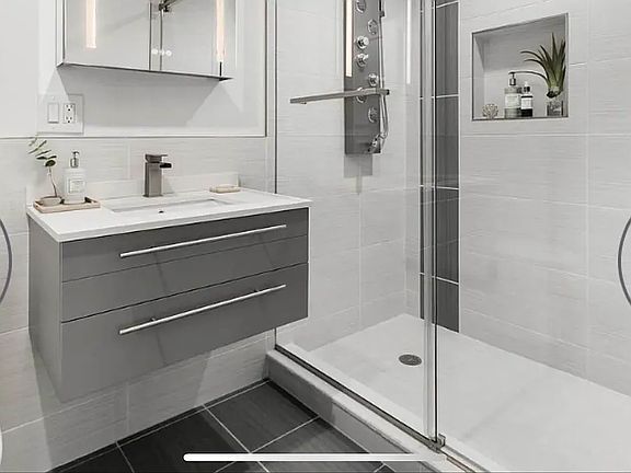 3rd image of 14-40 31st Ave #3