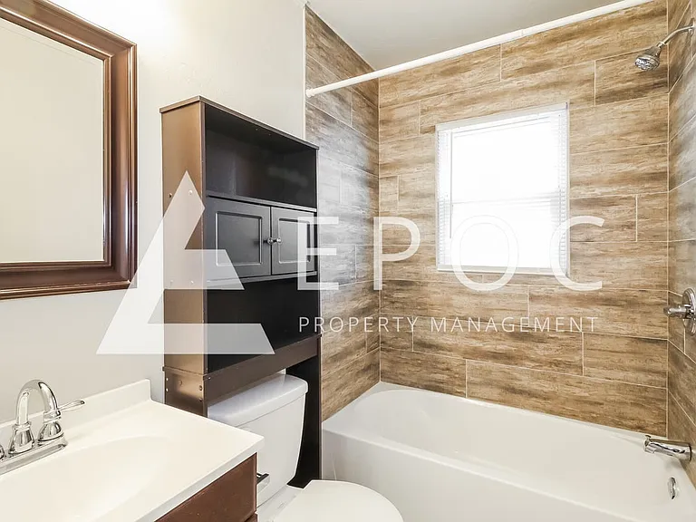 3029 NW 10th St — Photo 14
