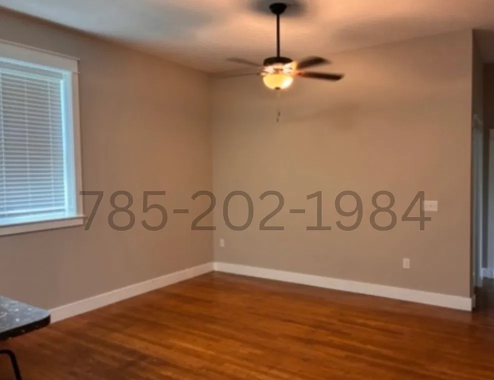 415 S. Oak St. - 1 — Photo 2