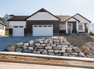 110 S 950 E, Hyde Park, UT 84318