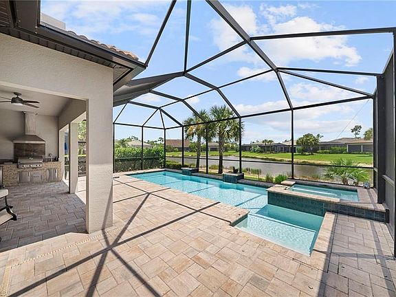 5th image of 9811 Everglades DR