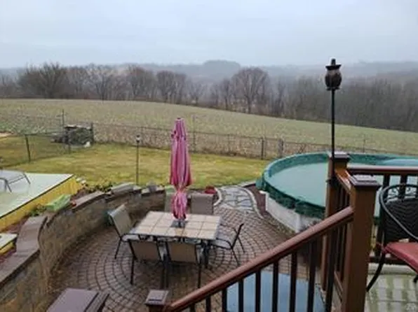 137 Boro Vu Dr, Northampton, PA 18067