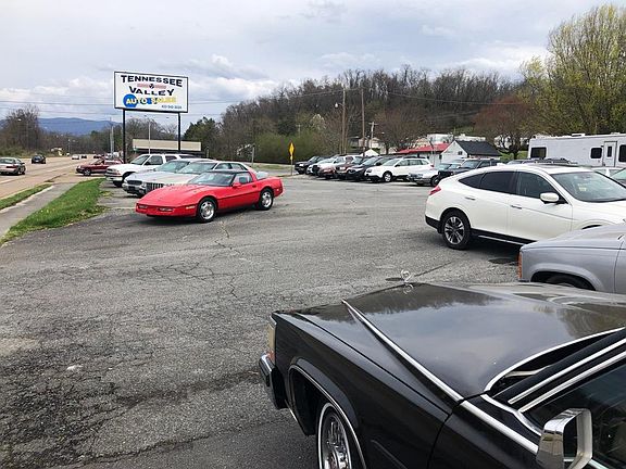 5th image of 1932 W Elk Ave