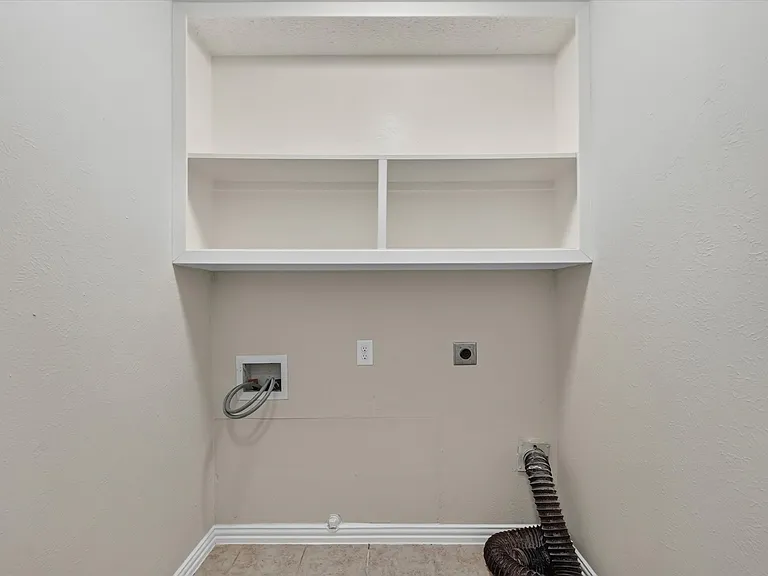 209 Glenwood Dr — Photo 8