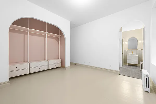 Rented by Douglas Elliman | media 24