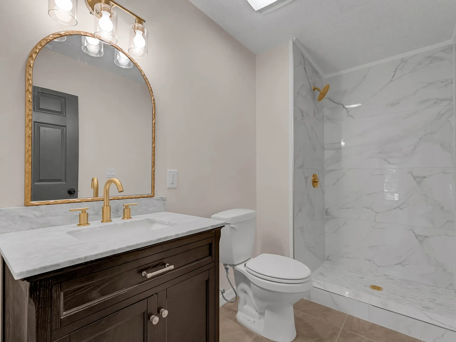 3 bed, 1440 sqft, $2,250 — Photo 2