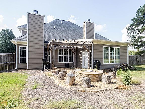 4th image of 4060 O Henry Ct #131