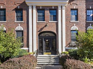 15-17 James St #2, Brookline, MA 02446