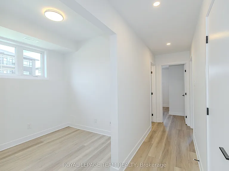 4787A Bank St — Photo 12