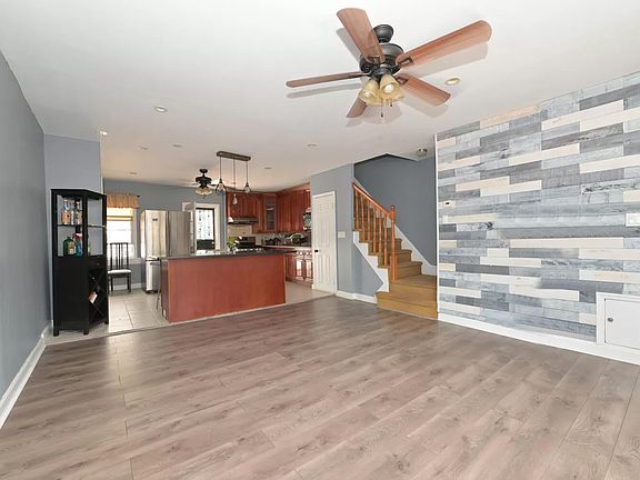 4th image of 2143 24th St