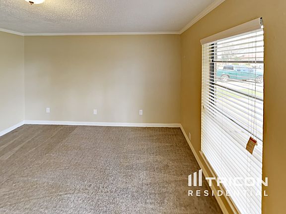 5th image of 1150 Eastwood Dr