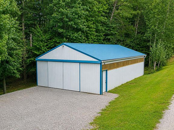 3rd image of 149 Blossom Ln