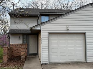459 Foxfire Dr, Columbia, MO 65201