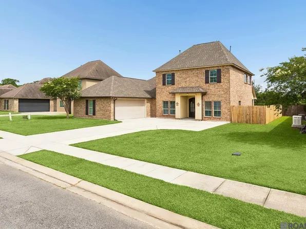 8661 Sandpiper St, Denham Springs, LA 70706