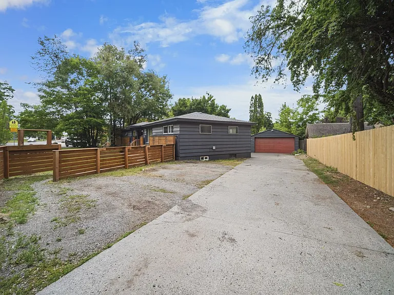 2925 W Northwest Blvd — Photo 5