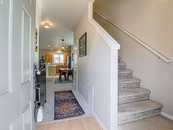 5th image of 1652 SW Wright Pl