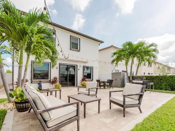 3392 W 103rd Ter, Hialeah, FL 33018