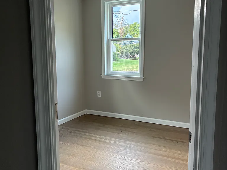 306 Grape St — Photo 12