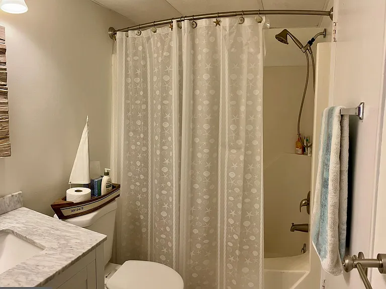 9 138th St #208 — Photo 2