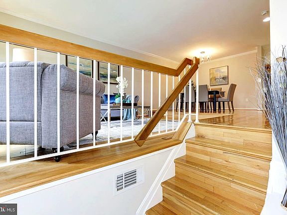 4th image of 1407 Templeton Pl