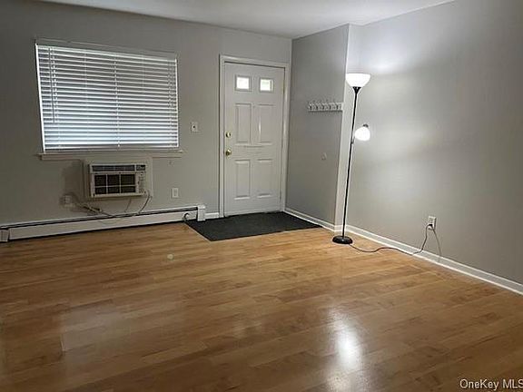 4th image of 58 Manor Dr