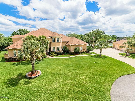 2nd image of 9242 Shad Creek Dr