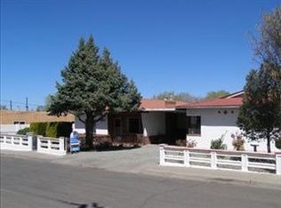 937 Mercer St, Santa Fe, NM 87505