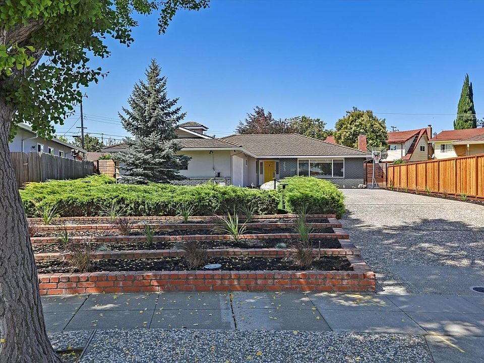 1st image of 253 Carbonera Ave