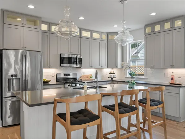 1341 Hamlin Rd, Mount Pleasant, SC 29466