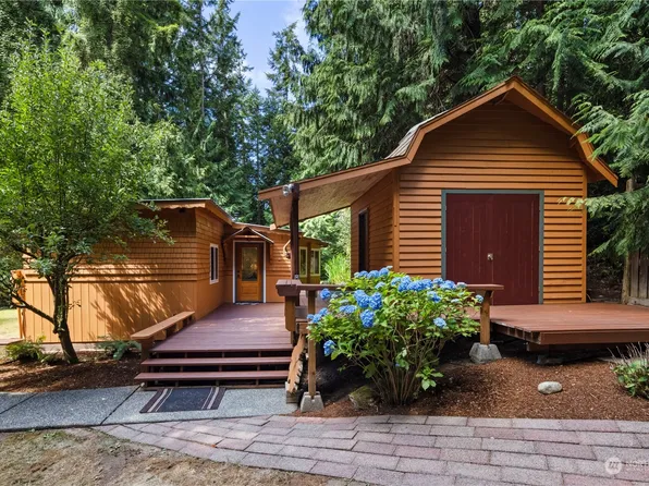 7583 Bailey Road, Clinton, WA 98236