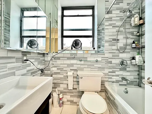 Rented by DALLAL | media 7