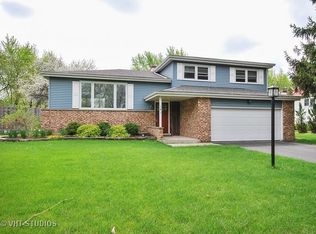 30W181 Bruce Ln, Naperville, IL 60563