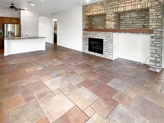 4th image of 12644 N 152nd Ave #2