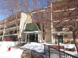 10511 Cedar Lake Rd APT 203, Minnetonka, MN 55305