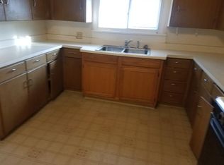 6239 Douglas Ave, Racine, WI 53402