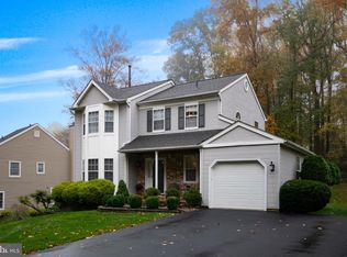 17 Canterbury Dr, Kennett Square, PA 19348
