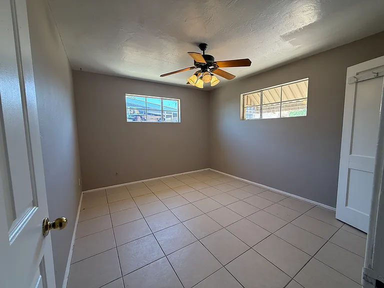 8116 N 29th Dr — Photo 15