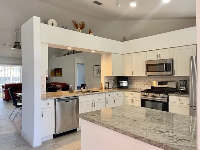 1088 Woodsmere Pkwy — Photo 6