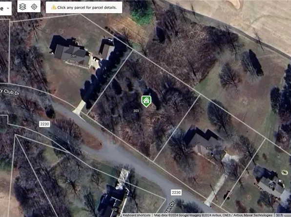 303 Country Club Dr #22, Stoneville, NC 27048