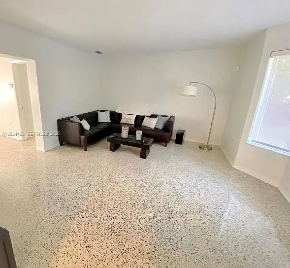 400 Miller Rd — Photo 8