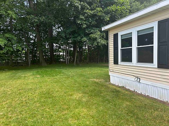 3rd image of 615 Sherwood Glen Road