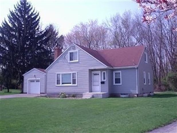 2nd image of 30 Placid Blvd