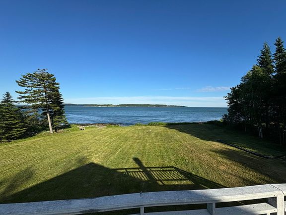 4th image of 915 Mason Bay Road